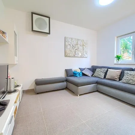 Holiday home Apolina